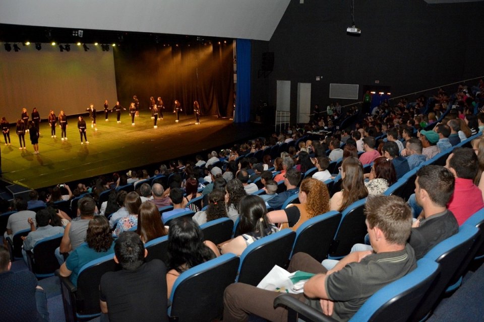 11ª Mostra Cultural de Dança comemora os 10 anos da Fundação Aury Luiz Bodanese (FALB)