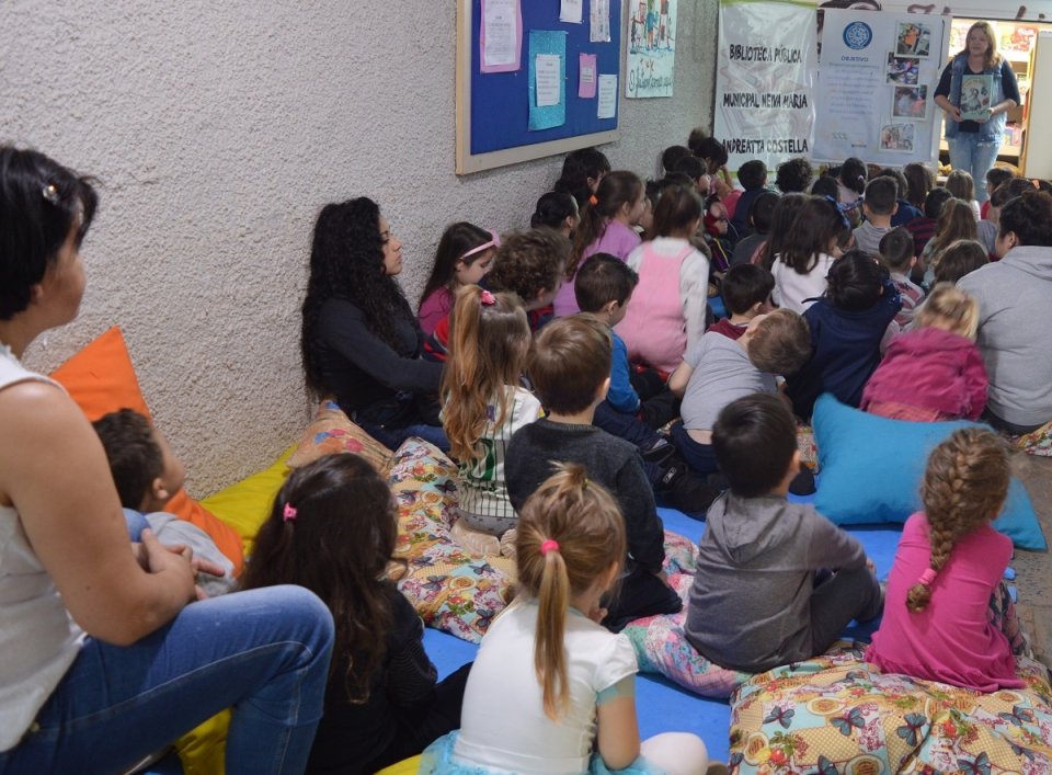 Programa Roda de Leitura comemora Semana Nacional do Livro e da Biblioteca