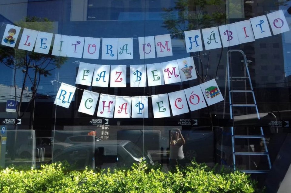 Roda de leitura no Cartório de Registro de Imóveis em Chapecó (SC)