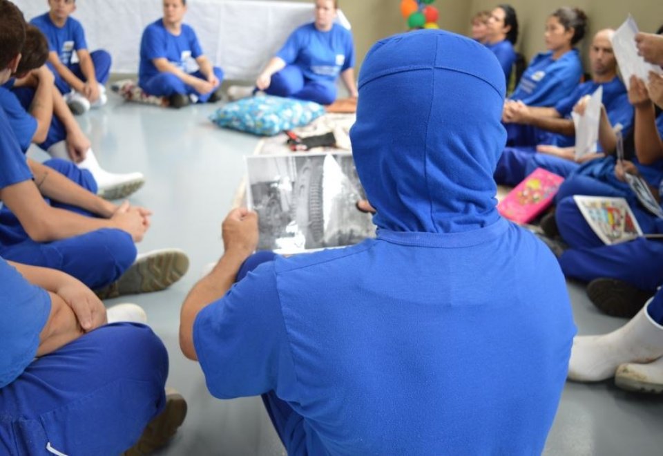 Empregados do Incubatório Chapecó participam da Hora mais Gostosa da FALB