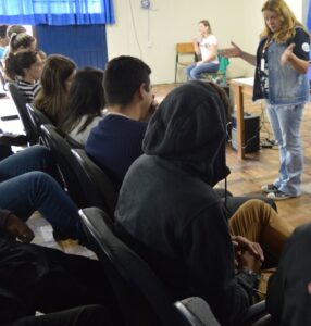 Leitura e Contação de Histórias na E.E.B. Luiza Santin