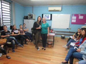 FALB promove formação com funcionários da EMEF Dr. Antônio Bemfica Filho