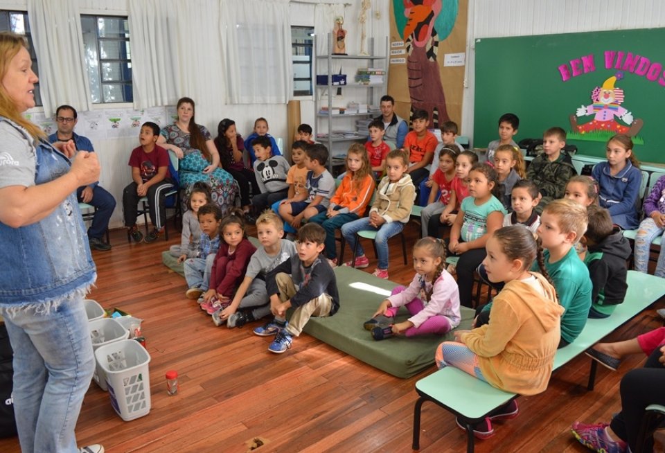 Incentivo à leitura nas escolas de Chapecó/SC