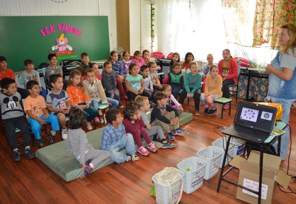 Incentivo à leitura nas escolas de Chapecó/SC