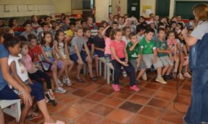 Kombi Biblioteca atende cidades de Santa Catarina e Rio Grande do Sul