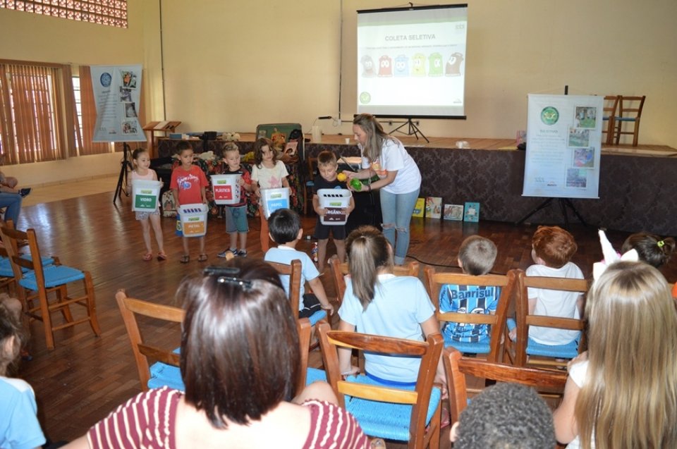 Ação de educação ambiental em União do Oeste/SC
