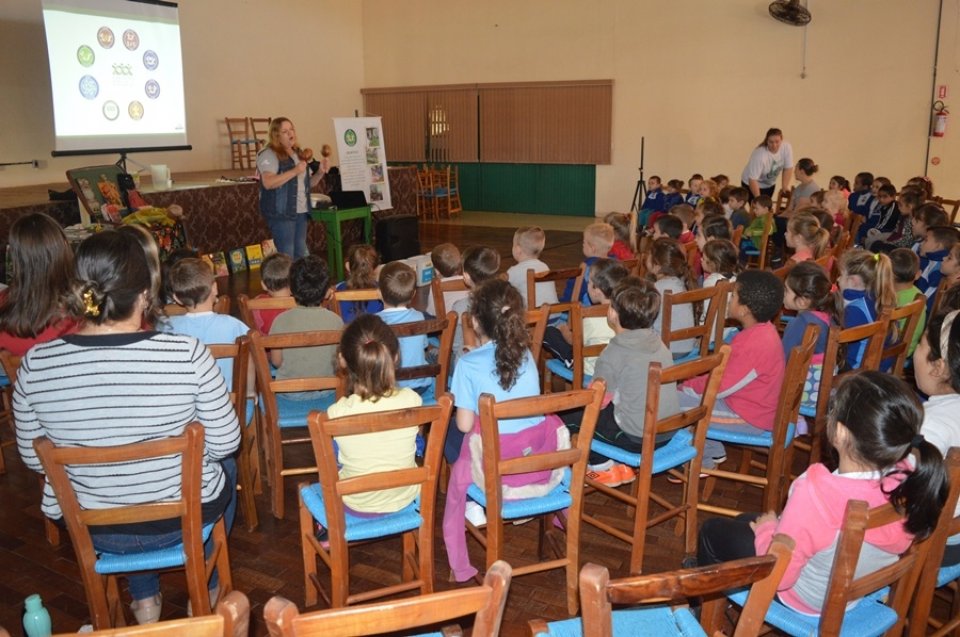 Programa Roda de Leitura no município de União do Oeste/SC