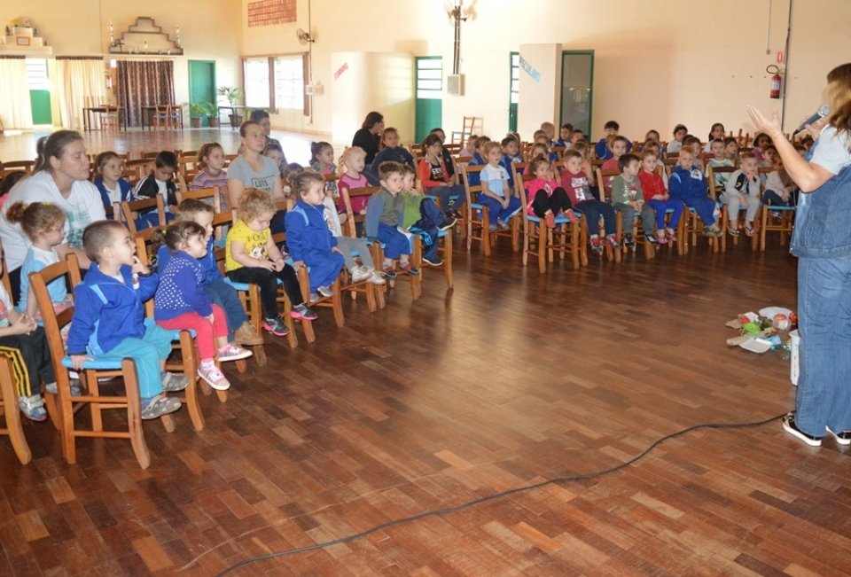 Programa Roda de Leitura no município de União do Oeste/SC