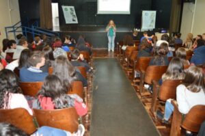Programa Roda de Leitura participa do lançamento do projeto Lixo que vira Livro em Xanxerê/SC