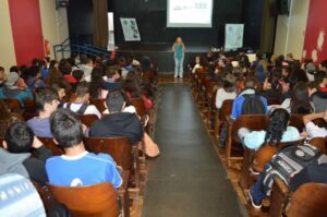 Programa Roda de Leitura participa do lançamento do projeto Lixo que vira Livro em Xanxerê/SC