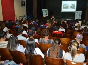 Programa Roda de Leitura participa do lançamento do projeto Lixo que vira Livro em Xanxerê/SC