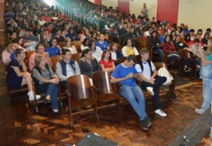Programa Roda de Leitura participa do lançamento do projeto Lixo que vira Livro em Xanxerê/SC