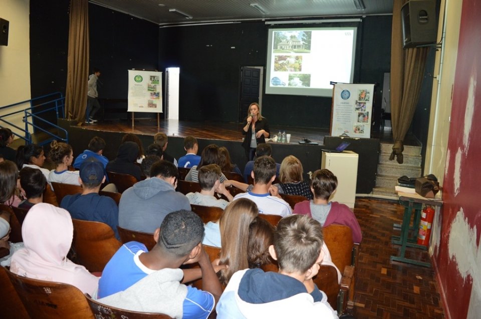 Escola de Xanxerê/SC recebe o programa Eco Cooperação