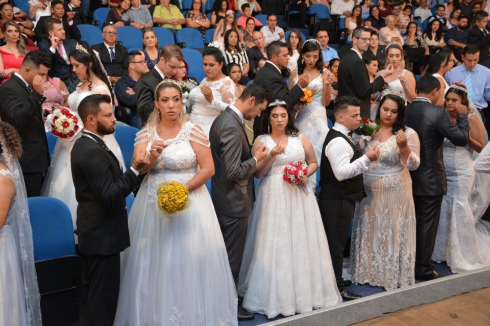 Sessenta e seis casais dizem “sim” no Casamento Cooperado da Fundação Aury Luiz Bodanese