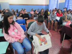 Alunos da EMEF Alfredo Juliano visitam aterro sanitário em Sapucaia do Sul/RS