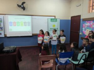 Alunos da EMEF Alfredo Juliano visitam aterro sanitário em Sapucaia do Sul/RS