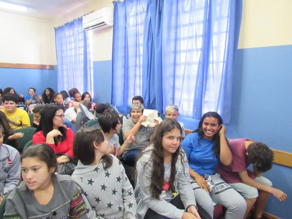 Alunos da EMEF Alfredo Juliano visitam aterro sanitário em Sapucaia do Sul/RS