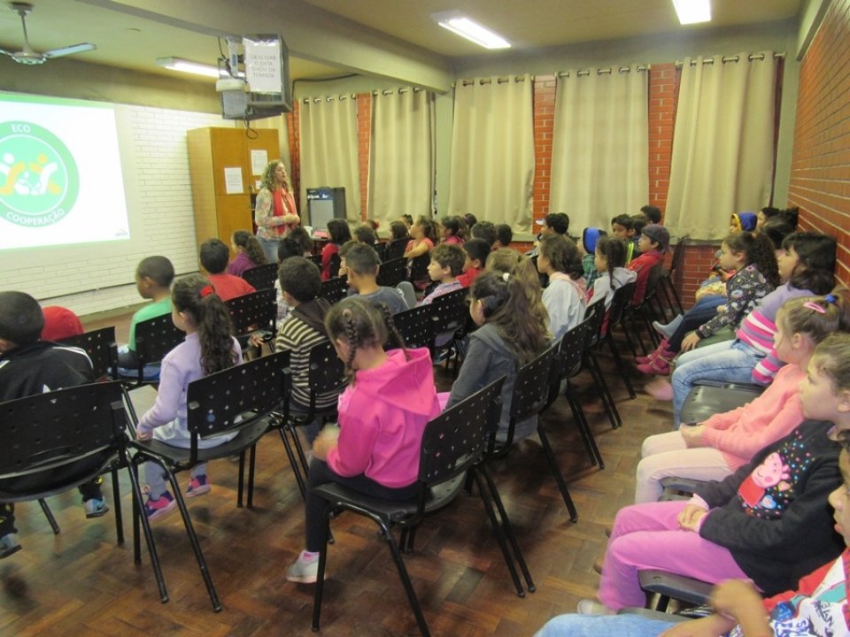 Eco Cooperação realiza atendimentos em instituições de Porto Alegre/RS