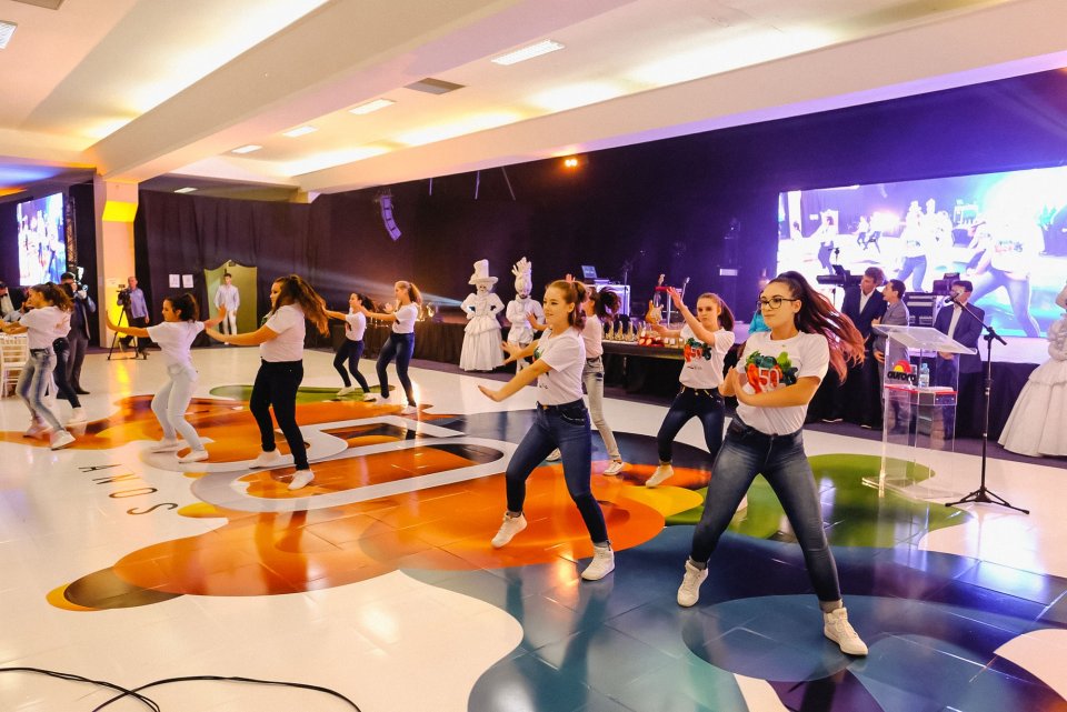 Programa Vozes do Corpo realiza flashmobs em eventos comemorativos dos 50 anos Aurora