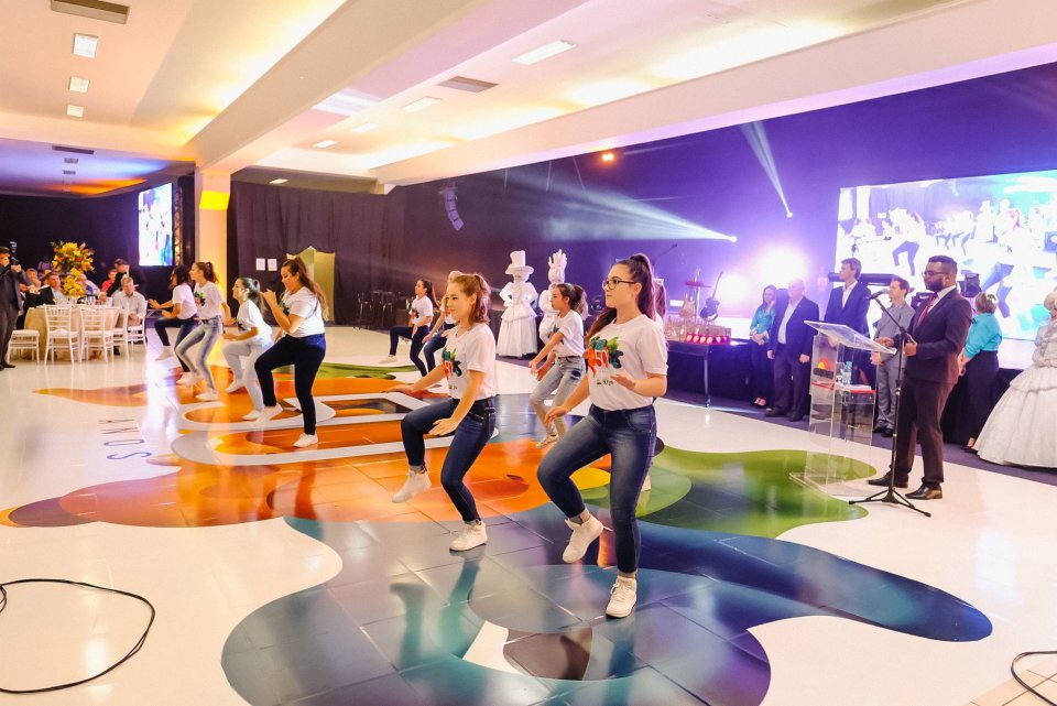 Programa Vozes do Corpo realiza flashmobs em eventos comemorativos dos 50 anos Aurora