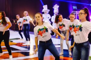 Programa Vozes do Corpo realiza flashmobs em eventos comemorativos dos 50 anos Aurora