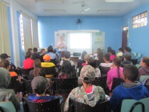 Educação ambiental na EMEB Alberto Santos Dumont em Sapucaia do Sul/RS