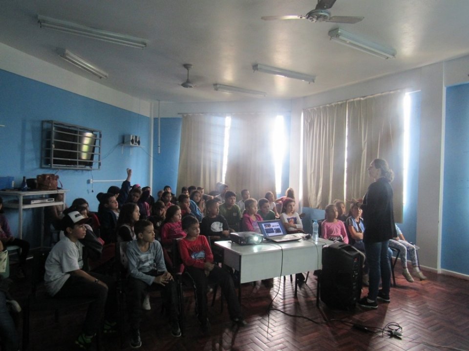 Educação ambiental na EMEB Alberto Santos Dumont em Sapucaia do Sul/RS