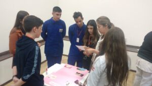 Jovens aprendizes das unidades Aurora de Chapecó e Guatambu participam do Cinema da Prevenção