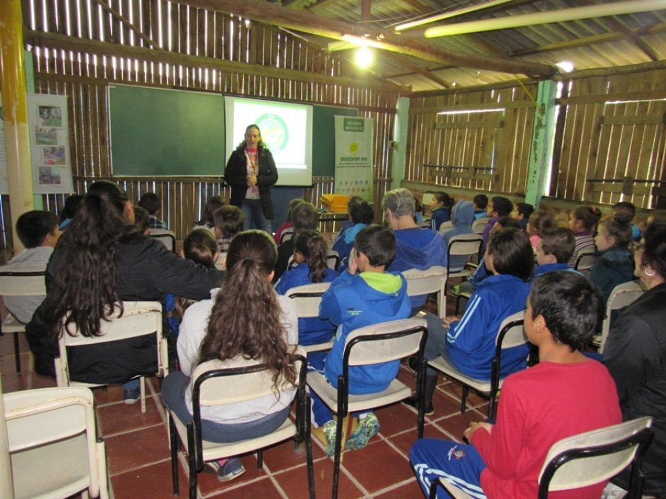 Escolas recebem sensibilização sobre educação ambiental no RS