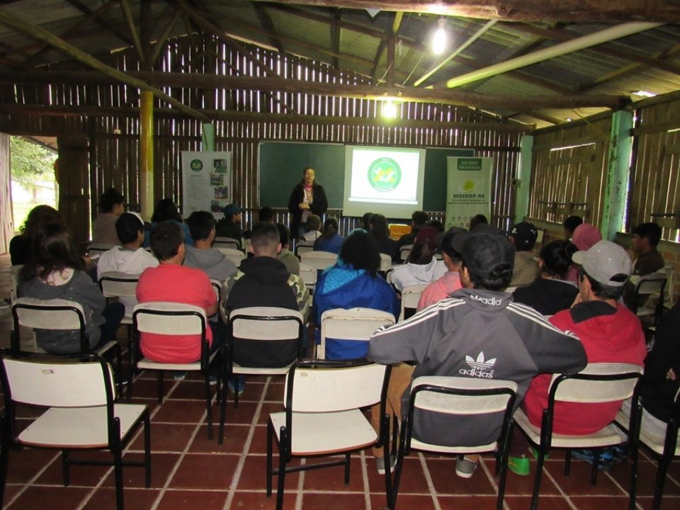 Escolas recebem sensibilização sobre educação ambiental no RS