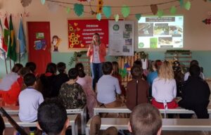Eco Cooperação leva educação ambiental para estudantes da rede pública em Palmitos/SC