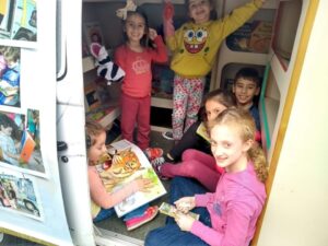 Eco Cooperação e Roda de Leitura realizam atividade no Residencial Real Class Ville em Chapecó/SC