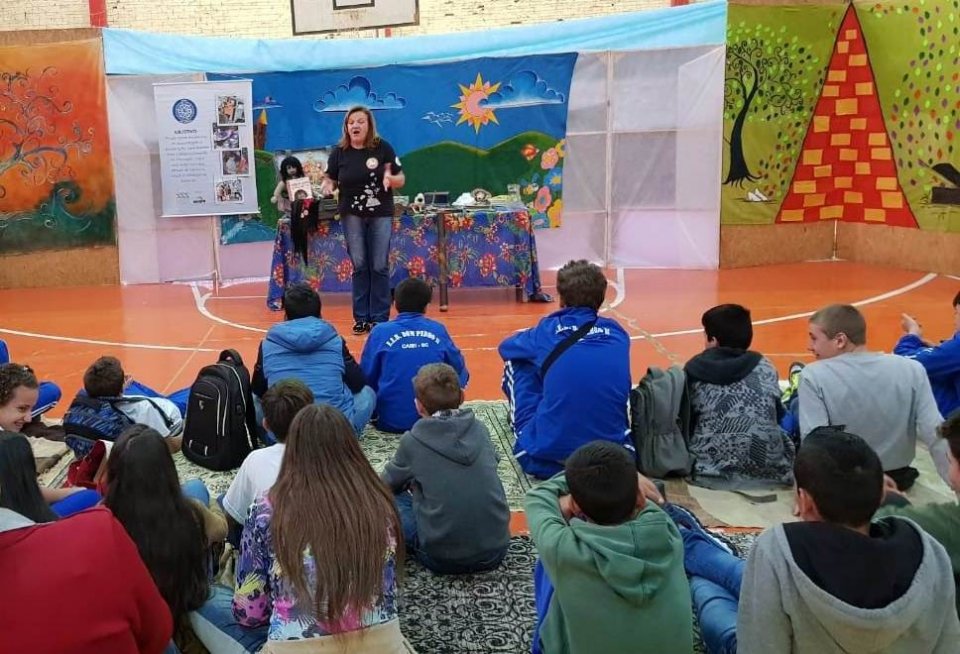 Programa Roda de Leitura participa de evento em escolas do município de Palmitos/SC