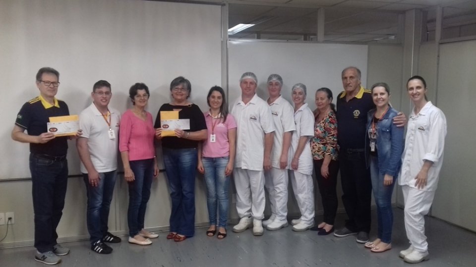 Voluntários de São Miguel do Oeste organizam Feijoada Beneficente