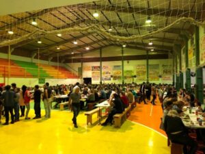 Voluntários do programa Amigo Energia participam de Macarronada Beneficente