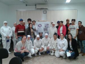 Empregados da Aurora Alimentos participam da atividade Hora de Conversar