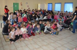 Roda de Leitura realiza ação na E.B.M. São Cristóvão e E.E.B. Druziana Sartori em Chapecó