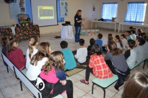 Roda de Leitura realiza ação na E.B.M. São Cristóvão e E.E.B. Druziana Sartori em Chapecó