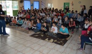 Roda de Leitura realiza ação na E.B.M. São Cristóvão e E.E.B. Druziana Sartori em Chapecó