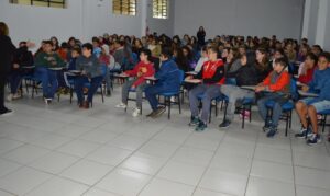 Roda de Leitura realiza ação na E.B.M. São Cristóvão e E.E.B. Druziana Sartori em Chapecó