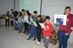 Roda de Leitura realiza ação na E.B.M. São Cristóvão e E.E.B. Druziana Sartori em Chapecó