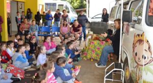 Contação de Histórias para estudantes do município de Caxambu do Sul