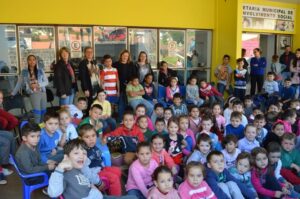 Contação de Histórias para estudantes do município de Caxambu do Sul