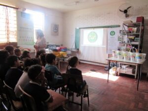 Eco Cooperação atende escolas e instituições sociais em Canoas