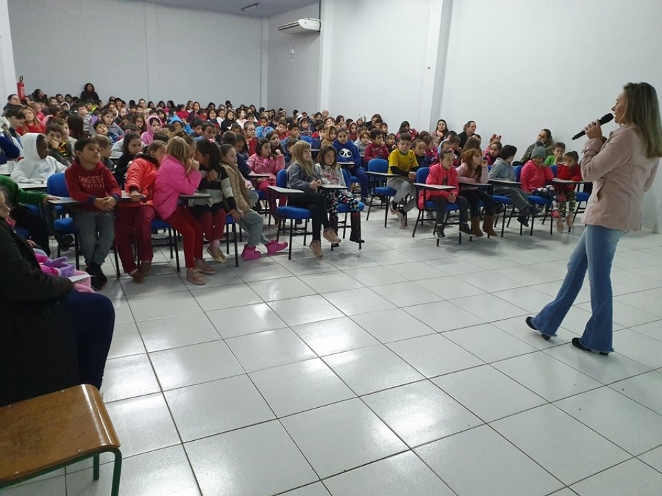 Eco Cooperação atende mais de mil alunos em Chapecó