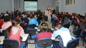 Eco Cooperação atende mais de mil alunos em Chapecó