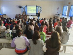 Eco Cooperação atende mais de mil alunos em Chapecó