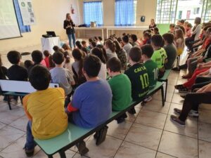 Eco Cooperação atende mais de mil alunos em Chapecó