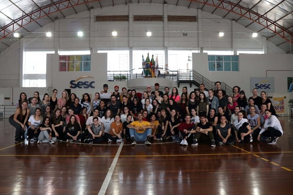 Professores do programa Vozes do Corpo participam de Dança+ Erechim