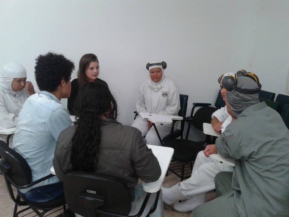 Multiplicadores do Vivendo Saúde organizam É Hora de Conversar em unidade de Erechim